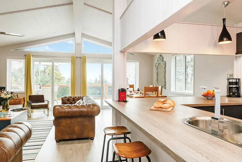 Brunel Premier Elegance Lodge 3 open-plan living with vaulted ceiling and natural light