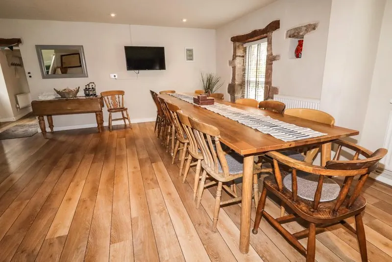 Lee House Cottage large farmhouse dining table with exposed stone