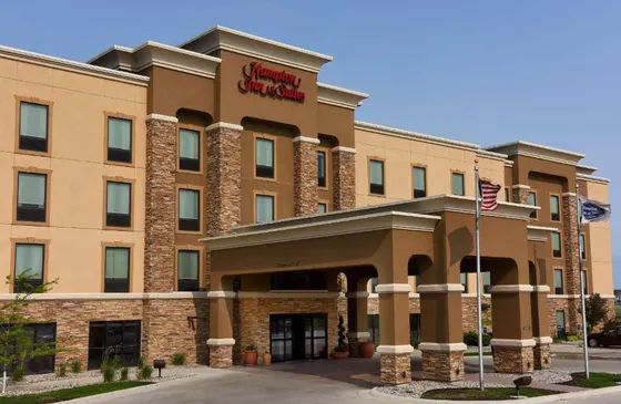 Rendering of the front of a hotel