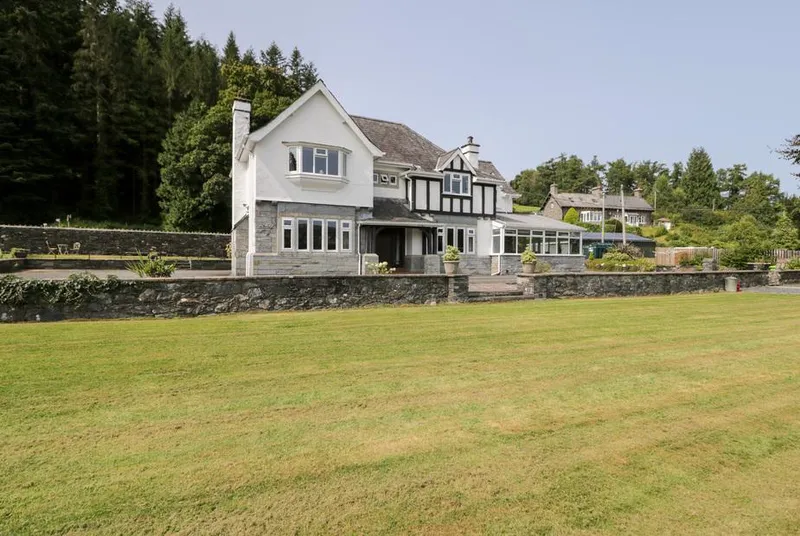 Pengwern manor house and lawn