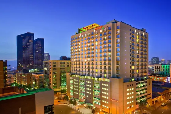 Tall building in a city at night