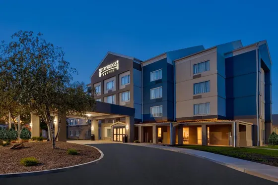 Rendering of the front of the hotel